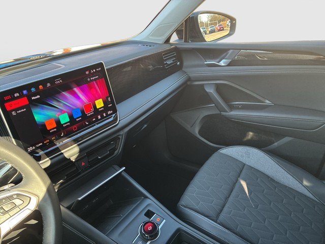 VW - Touran 1.5 TSI DSG Highline Black AHK DCC DYN_15