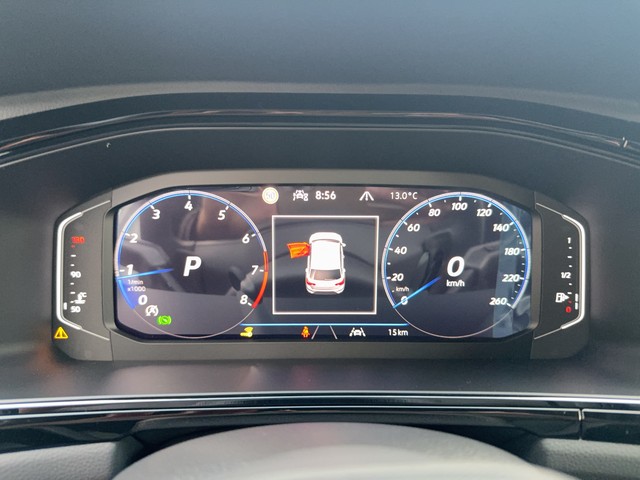 VW - T-Roc 2.0 TSI 4M R-Line Pano AHK RFK_14