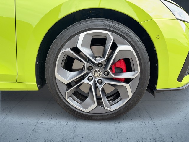 Skoda - Octavia Combi 2.0 TSI DSG RS Plus HUD Pano 1.Hand!_20
