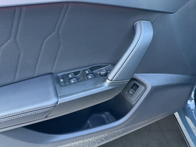 CUPRA - Formentor 1.5 eTSI DSG EDGE AHK+ACC+LED+NAVI+SHZ_5