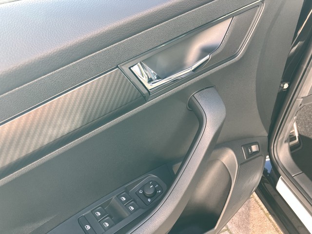 Skoda - Karoq 1.5 TSI DSG Sportline AHK+ACC+NAVI+PANO_5