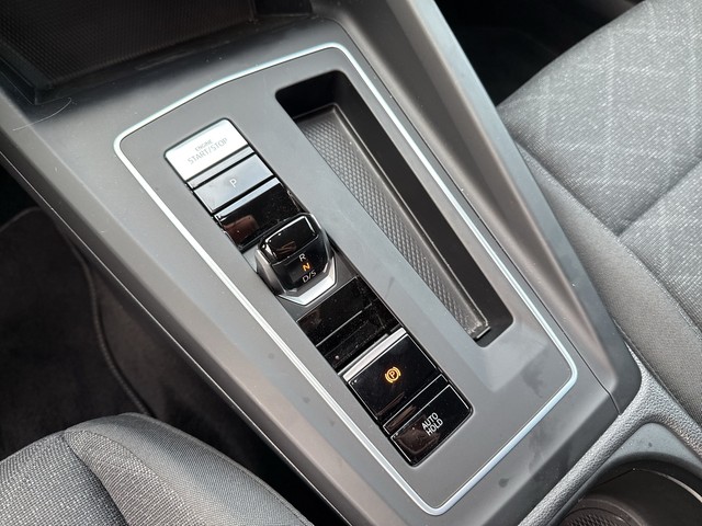 VW - Golf VIII 1.0 eTSI DSG Life ACC+LED+NAVI+RFK+SHZ_7