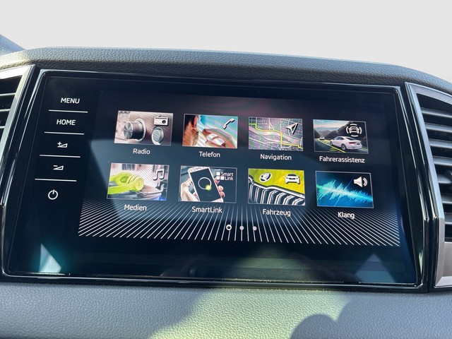 Skoda - Karoq 2.0 TSI 4x4 DSG Sportline AHK CAM LED PANO_11