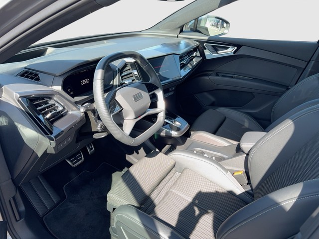 Audi - Q4 e-tron 45 quattro S-Line Advanced_11