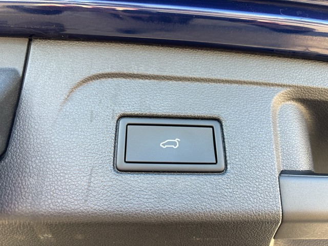 VW - Touran 2.0 TDI DSG Comfortline LED PANO 7-SITZE_10