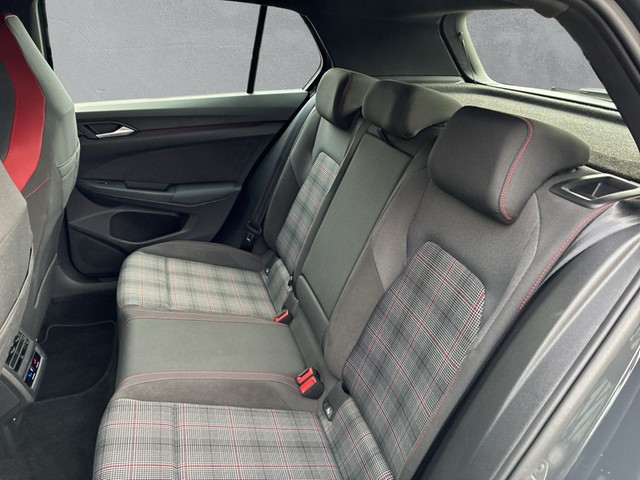 Skoda - Octavia Combi 2.0 TDI DSG Soleil ACC+AHK+NAV+LED_2