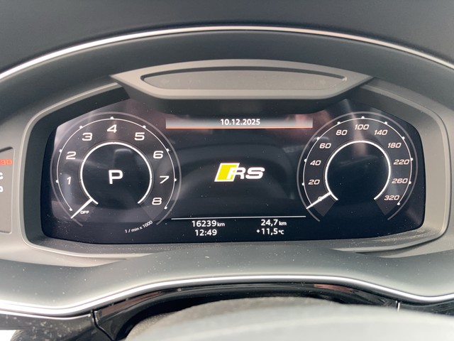 Audi - RS Q8 TFSI quattro Tiptronic AHK HUD PANO STHZG_23