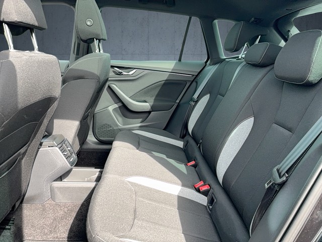 Skoda - Kamiq 1.5 TSI DSG Selection Virtual+Panorama+Kamera_3