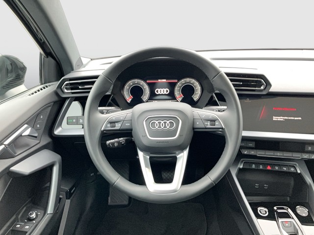 VW - Passat Variant 1.5 TSI DSG Business AHK LED NAVI_13