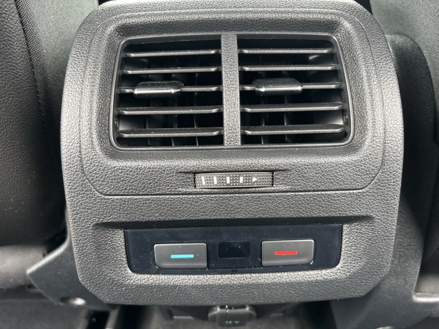 VW - Touran 1.5 TSI DSG Comfortline ACC LED 7-SITZE_8