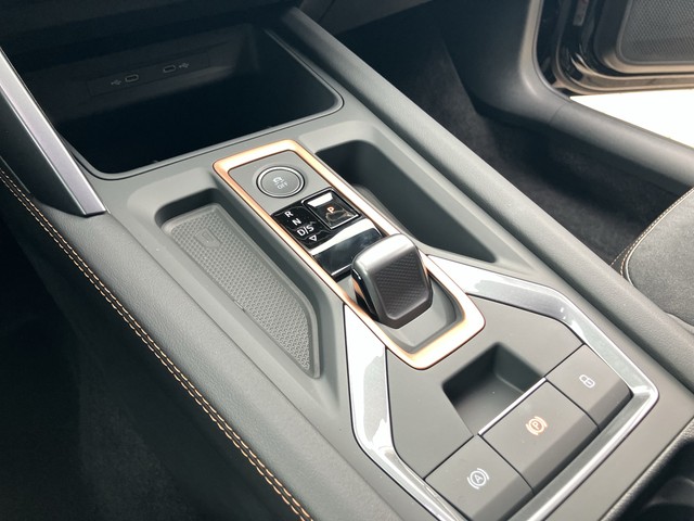 Skoda - Octavia Combi 2.0TSI DSG RS Head Up+Matrix+Navi_5