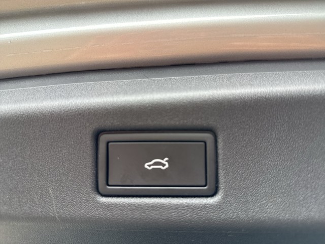 VW - ID.7 Tourer Pro 210 kW Pano AHK DCC 360° HuD 20"_5