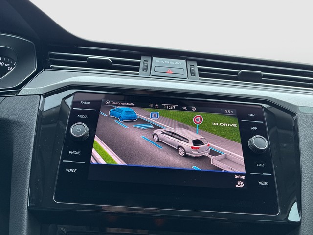 VW - Passat Variant 2.0TDI DSG Business Navi+Standhzg._9