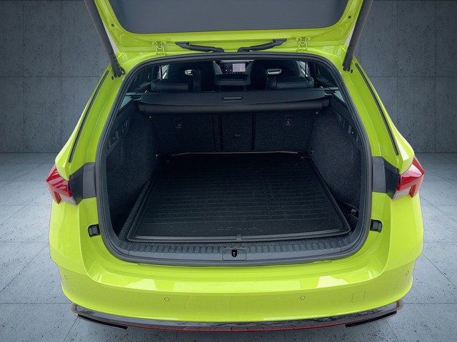 Skoda - Octavia Combi 2.0 TSI DSG RS Plus HUD Pano 1.Hand!_4