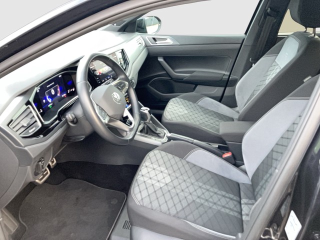 VW - Taigo 1.5 TSI DSG R-Line CAM LED LM18 PDC SHZG_13