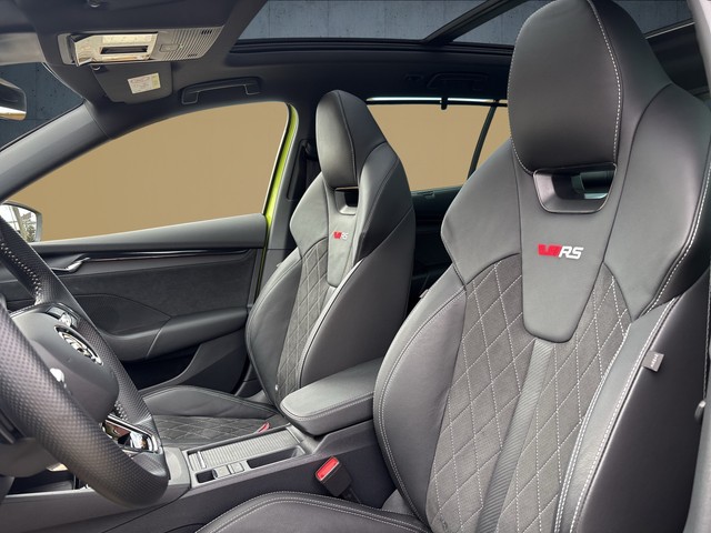Skoda - Octavia Combi 2.0 TSI DSG RS Plus HUD Pano 1.Hand!_16