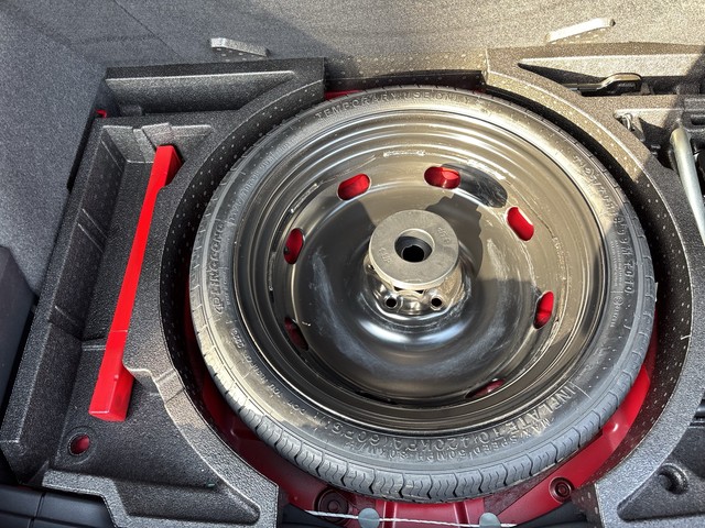 Skoda - Karoq 2.0 TSI 4x4 DSG Sportline AHK CAM LED PANO_6