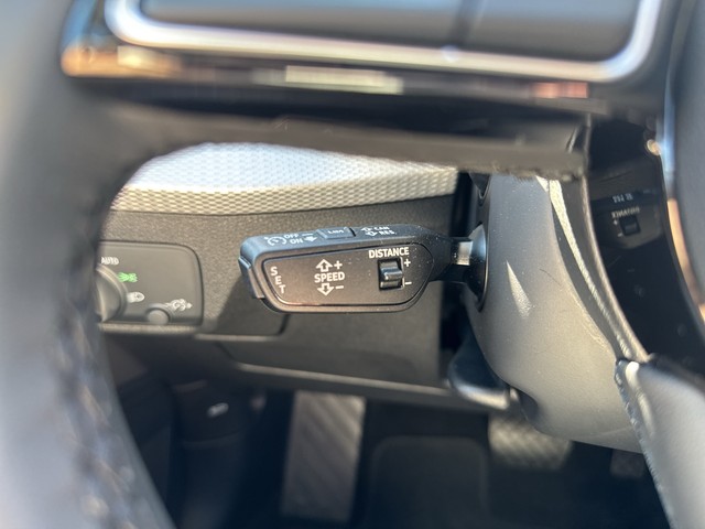 Audi - Q2 35 TFSI S tronic S line LED RFK SHZ_10