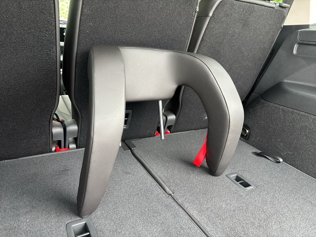 VW - Touran 2.0 TDI DSG TAXI Trendline TAXI-Paket+NAVI+RKF+LED_6