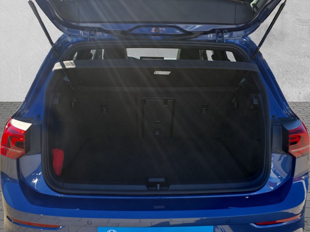 VW - Golf VIII Lim. 1.5 eTSI DSG Edition 50 DCC HuD_16