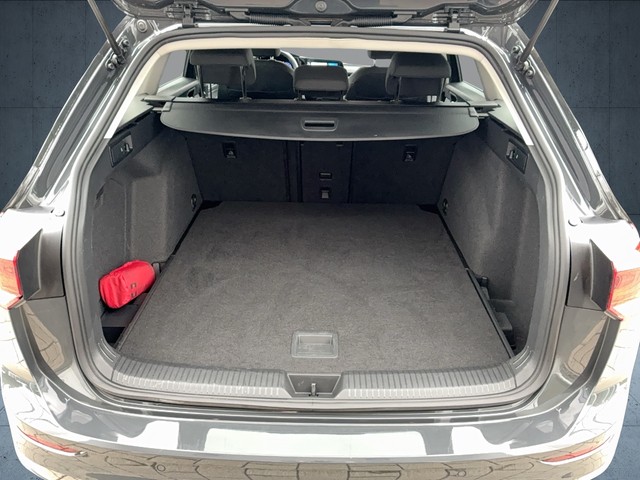 VW - Golf VIII Variant 2.0 TDI Active ACC+LED+NAVI_4