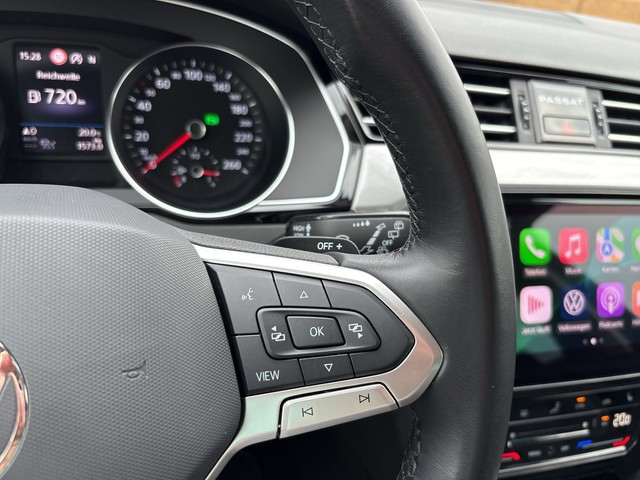 VW - Passat Variant 1.5 TSI DSG Business AHK+LED+NAVI+CarPlay_9