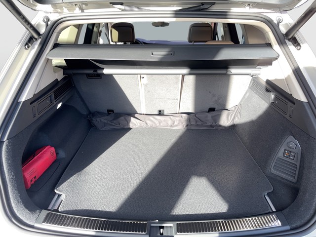 VW - Touareg 3.0 V6 TDI 4MOTION R-Line_3