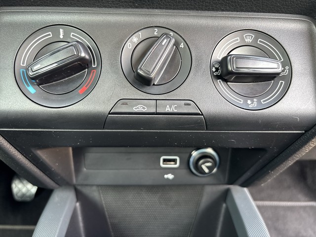 Skoda - Fabia 1.0 TSI Cool Plus AHK GJR KLIMA RADIO TEL_6