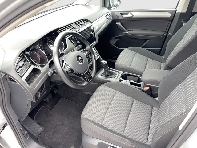 VW - Touran 1.5 TSI DSG Comfortline ACC LED 7-SITZE_17