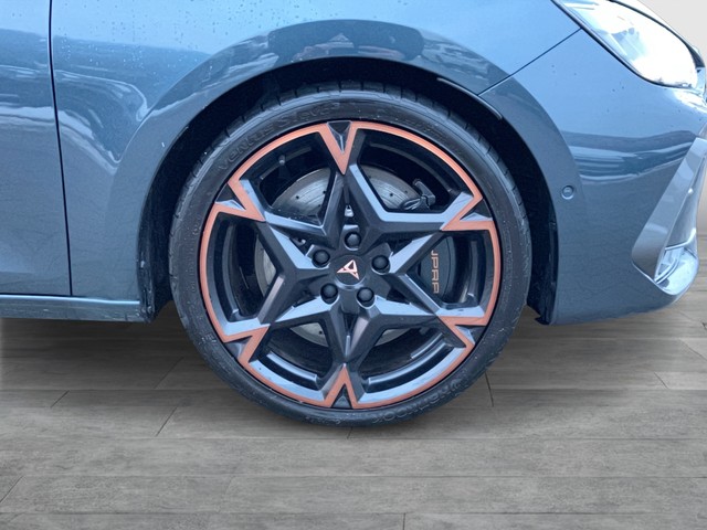 CUPRA - Leon Sportstourer 2.0 TSI DSG 4Drive VZ DCC+RFK_9
