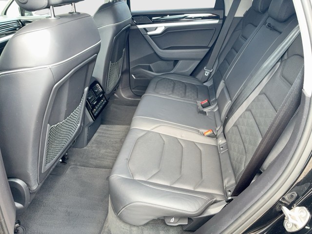 VW - Touareg 3.0 TDI 4M Elegance R-Line AHK+ALLRADLNK_3