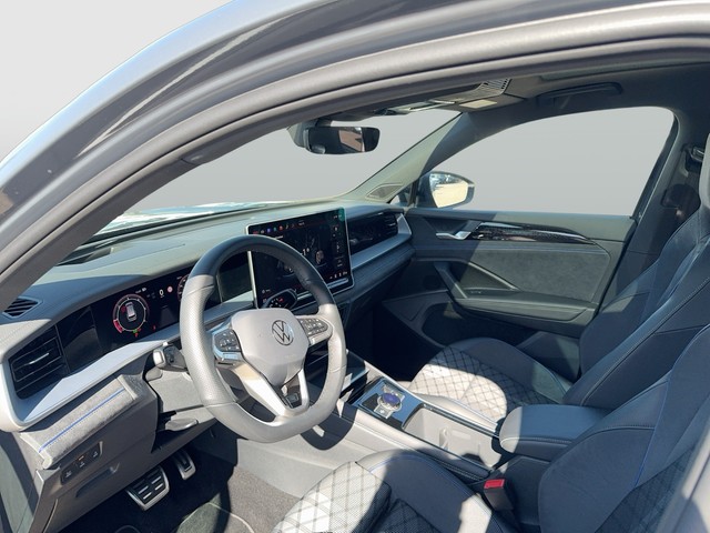 VW - Tayron 2,0 l TDI 4MOTION DSG R-Line Pano AHK 20" Matrix Standheizung_25