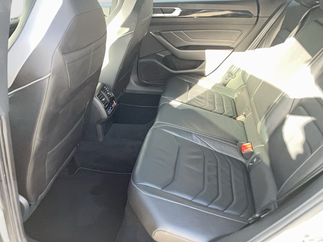 VW - Arteon Shooting Brake 2.0 TDI 4M DSG R-Line PANO_3