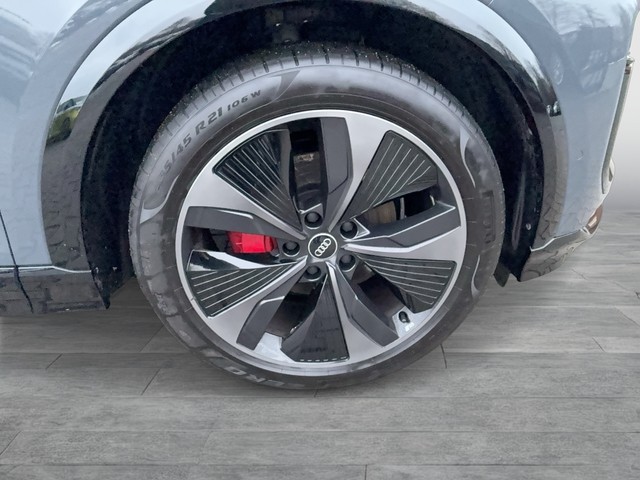Audi - Q6 e-tron performance edition one PANO.+AHK+NAVI_9