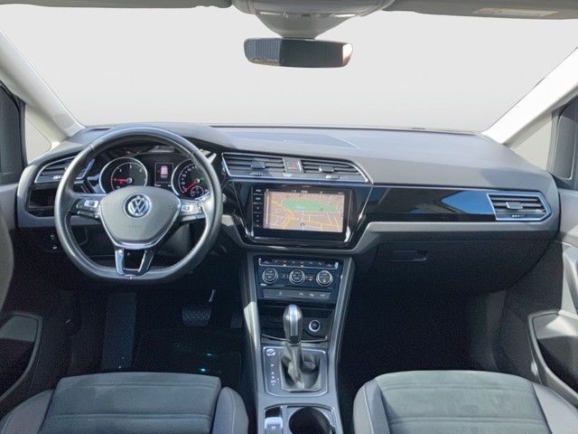 VW - Touran 2.0 TDI DSG Comfortline AHK LED NAVI PANO STHZG_2