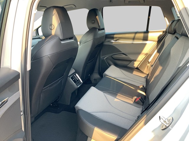 Skoda - Enyaq iV 60 Loft AHK CAM LED LM19 NAVI PANO SHZG_3