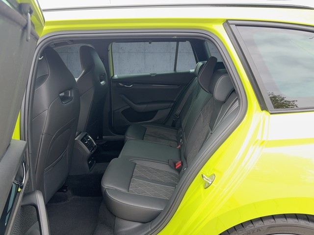 Skoda - Octavia Combi 2.0 TSI DSG RS Plus HUD Pano 1.Hand!_3