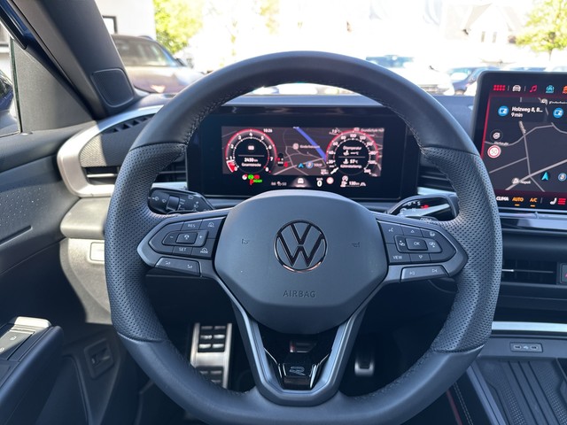 VW - T-Roc 1.5 eTSI R-Line Black HuD Navi 360° Matrix_7