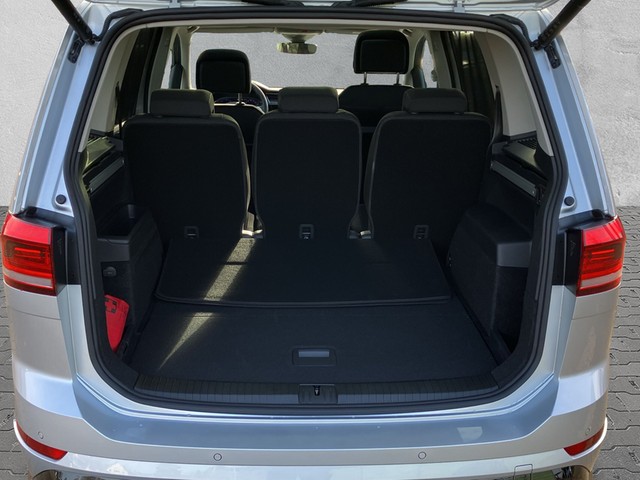 VW - Touran 2.0 TDI DSG Highline R-Line AHK LED NAVI_15
