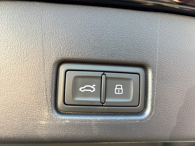 Audi - Q4 e-tron Sportback 45 quattro S-line AHK SONOS_5