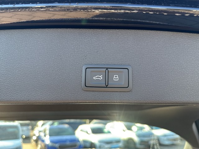 Audi - Q2 35 TFSI S tronic S line Matrix RFK_5