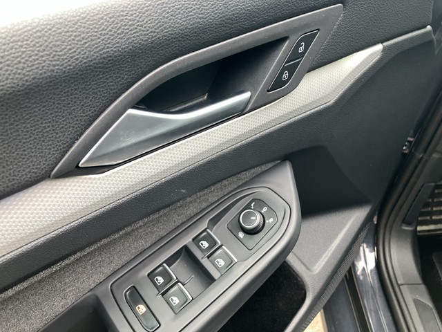 VW - Golf VIII Variant 1.5 TSI Move ACC+LED+NAVI+SHZG_5