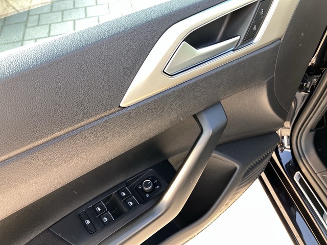 VW - Polo 1.0 TSI Move LED+NAVI+SHZG+PDC+DAB+LM15"_4