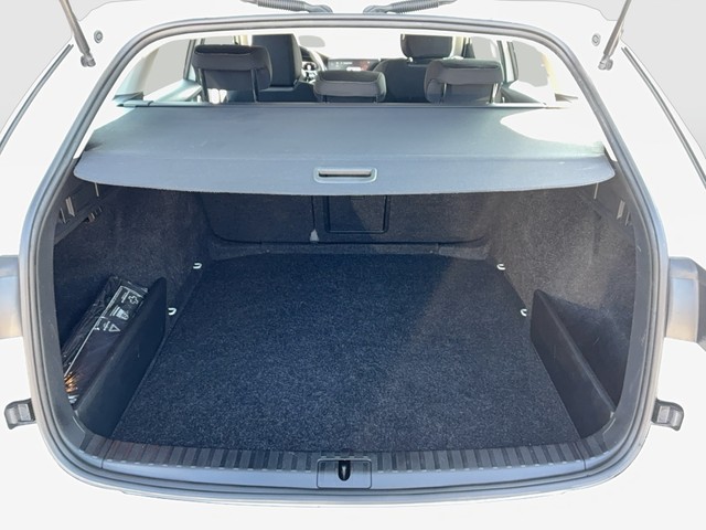Skoda - Octavia Combi 2.0 TDI Ambition GRA+PDC+NAVI+AHK_4