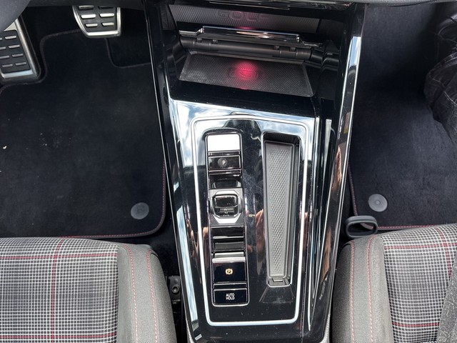 VW - Golf VIII 2.0 TSI DSG GTI ACC CAM HUD LED NAVI_14