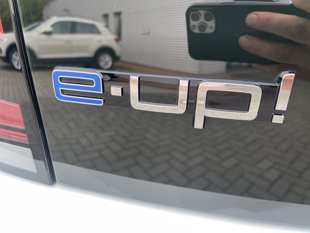 VW - e-up! e-move up! KLIMA RADIO TEL_8