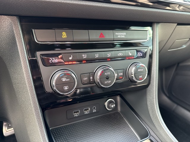 Seat - Ateca 1.4 TSI Xcellence AHK+ACC+LED+NAVI+KAMERA_8