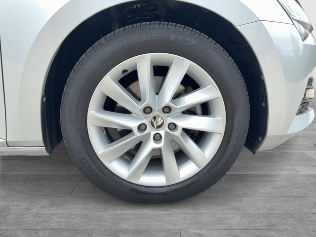 Skoda - Superb Lim. 2.0 TDI DSG Ambition Navi Kamera el.Heckklappe_16