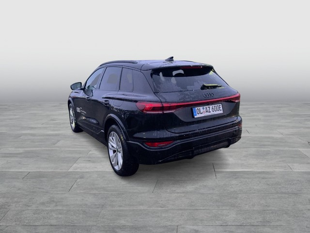 Audi - Q6 SUV e-tron performance performance 225 kW AHK + PANO_6