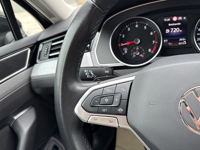 VW - Passat Variant 1.5 TSI DSG Business AHK+LED+NAVI+CarPlay_8